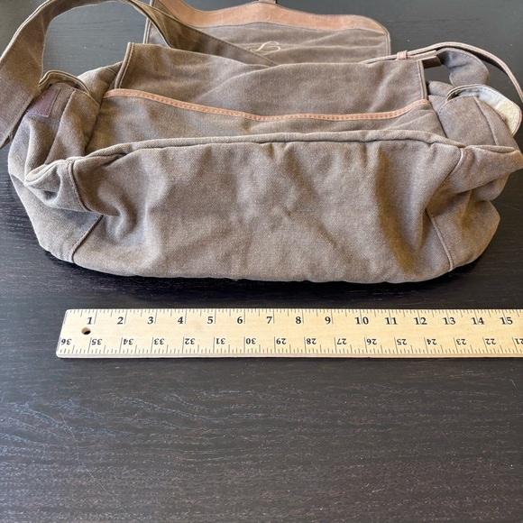 LL Bean Vintage Leather and Tan Canvas Messenger Crossbody Laptop Bag - Picture 13 of 14